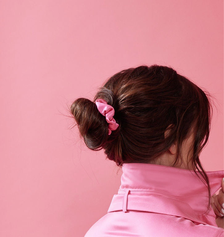 SILK SCRUNCHIE